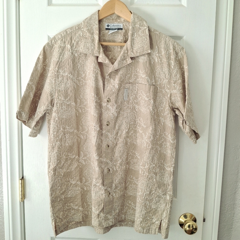 Columbia Short Sleeve Button Up Floral Camp Hawaiian Shirt Neutral Textured Sz M
